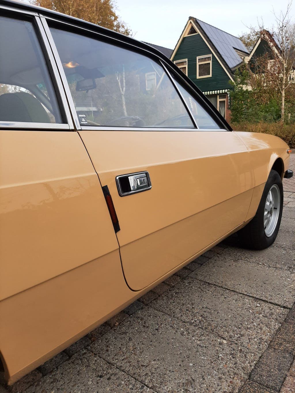 zeer unieke en mooie lancia beta 1300 coupe, foto 7