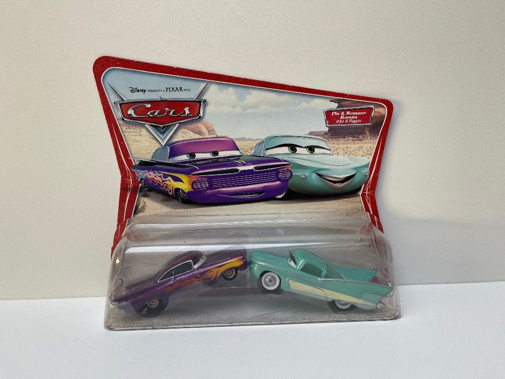 Cars’ Flo & Ramone’ uit 2006 met originele verpakking, Kinderen en Baby's, Verzenden, Zo goed als nieuw