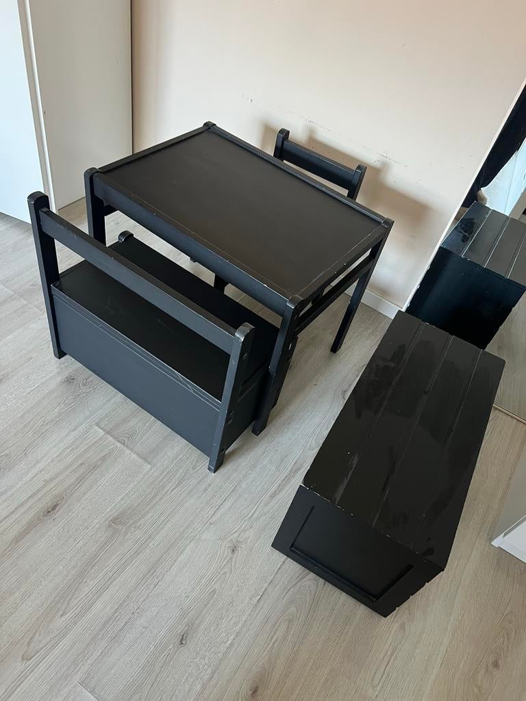 Kindertafel met stoelen en opbergbank van Babypark, Ophalen of Verzenden, Gebruikt, Tafel(s) en Stoel(en)