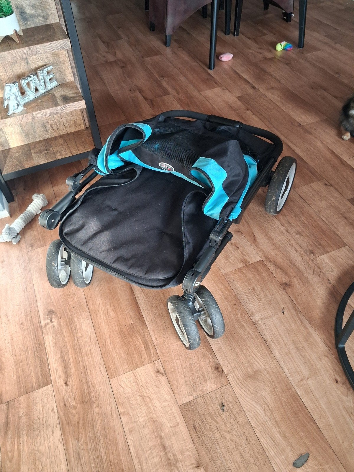 hondebuggy  tot 30 kg, Trixie, Ophalen, Gebruikt, Hondenbuggy