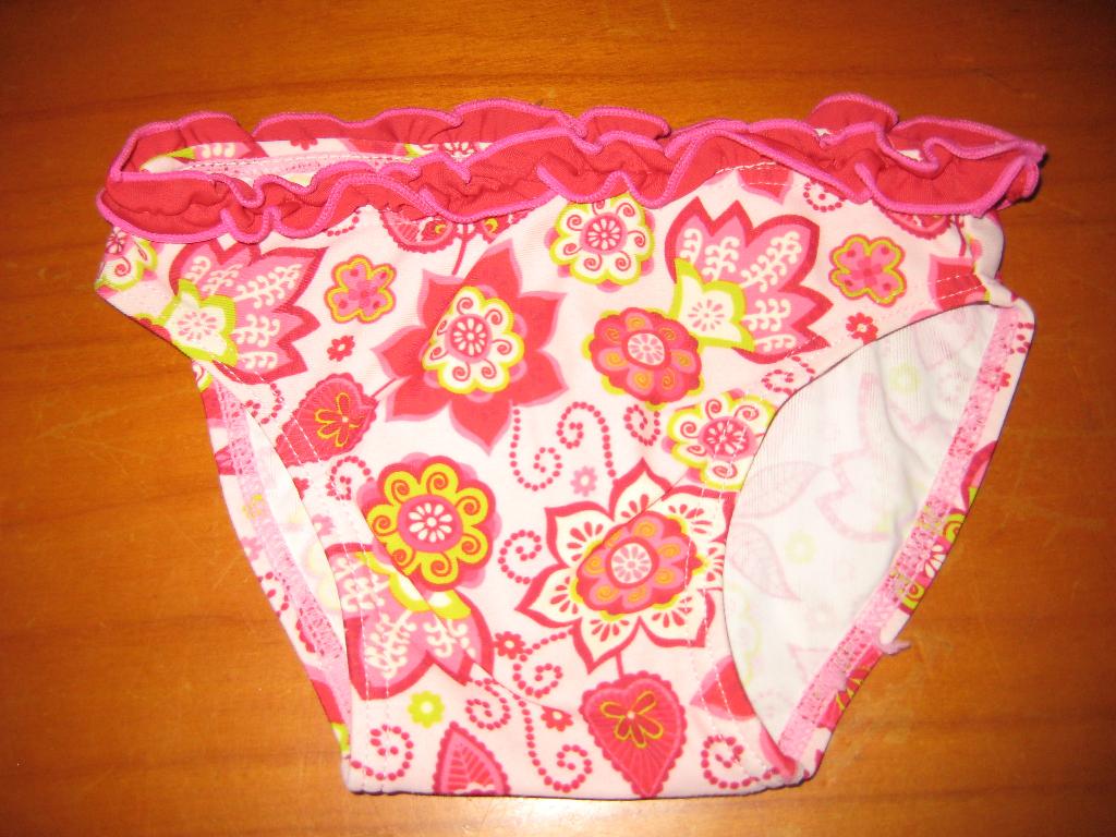Zwembroekje, 68/74, HEMA, Kinderen en Baby's, Babykleding | Baby-zwemkleding, Meisje, Ophalen of Verzenden, Zo goed als nieuw