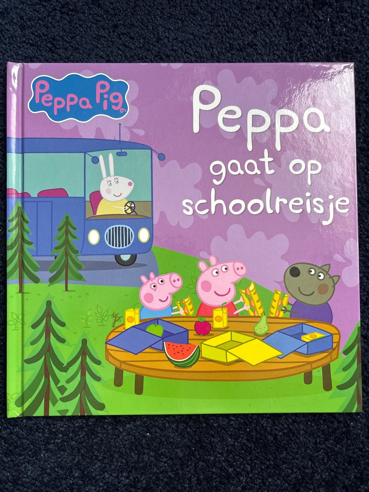 Peppa Pig: Peppa gaat op schoolreisje, Fictie algemeen, Jongen of Meisje, Ophalen of Verzenden, Zo goed als nieuw