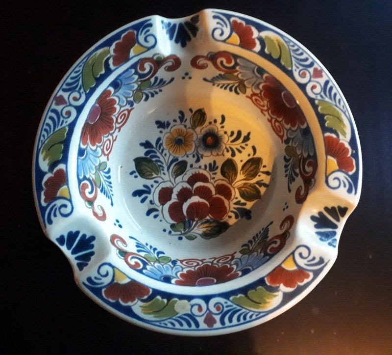 Oud Delft nummer 850 floraal asbakje, Antiek en Kunst, Verzenden