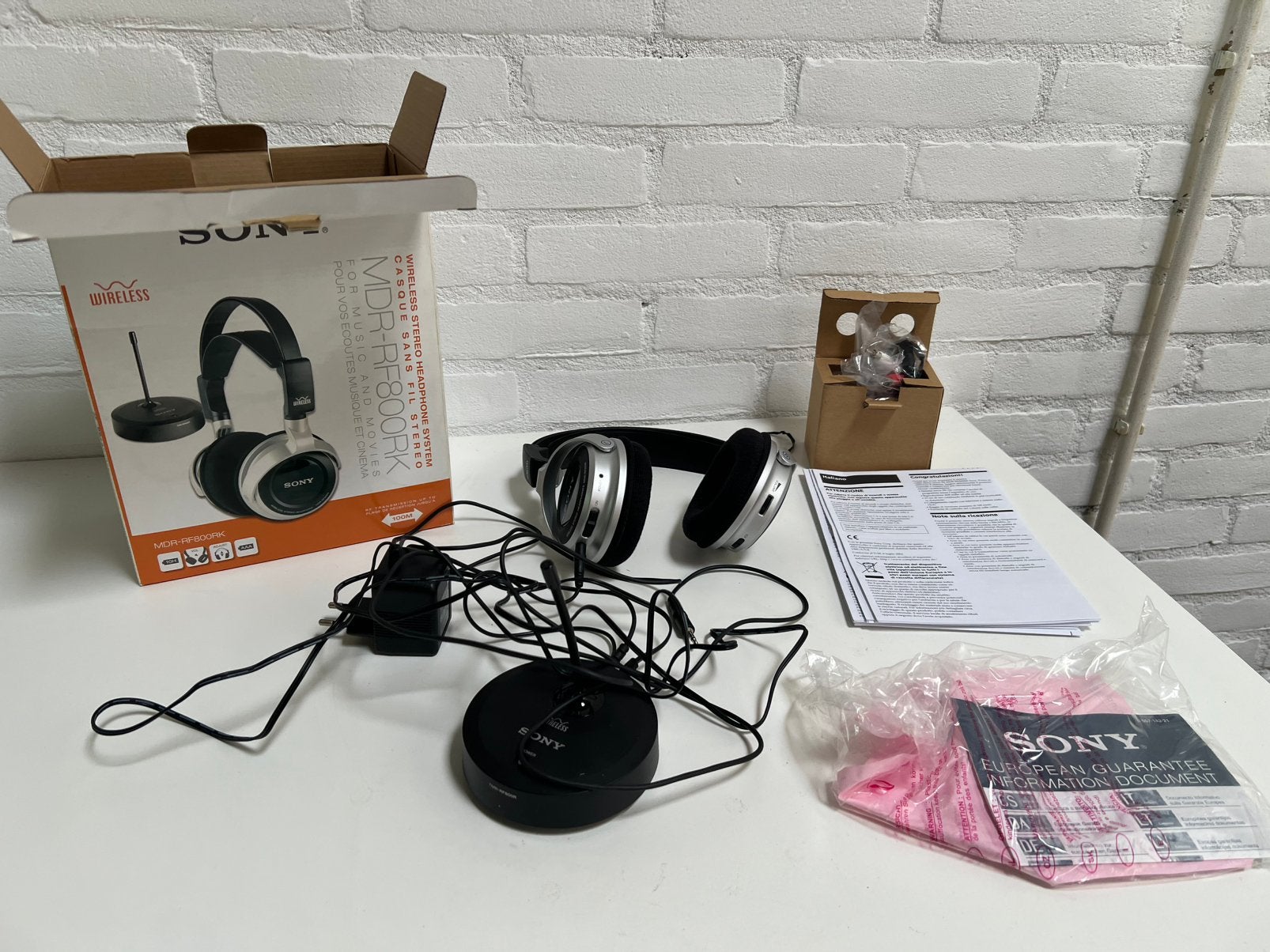Te Koop : Koptelefoon Sony MDR-RF800RK Draadloos, Ophalen of Verzenden, Zo goed als nieuw, Sony, Draadloos