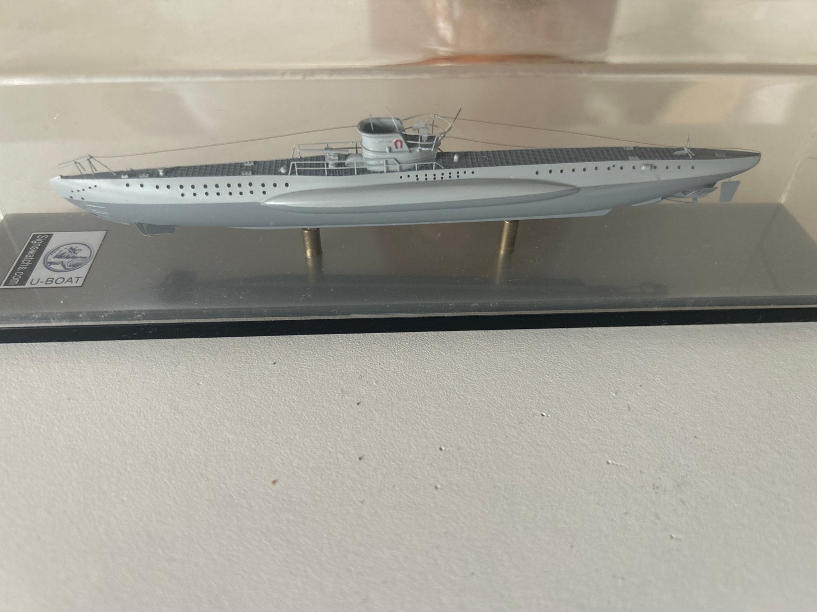 U-Boat model met kapotte plastic kap, Gebruikt, 1:50 of kleiner, Overige typen, Ophalen