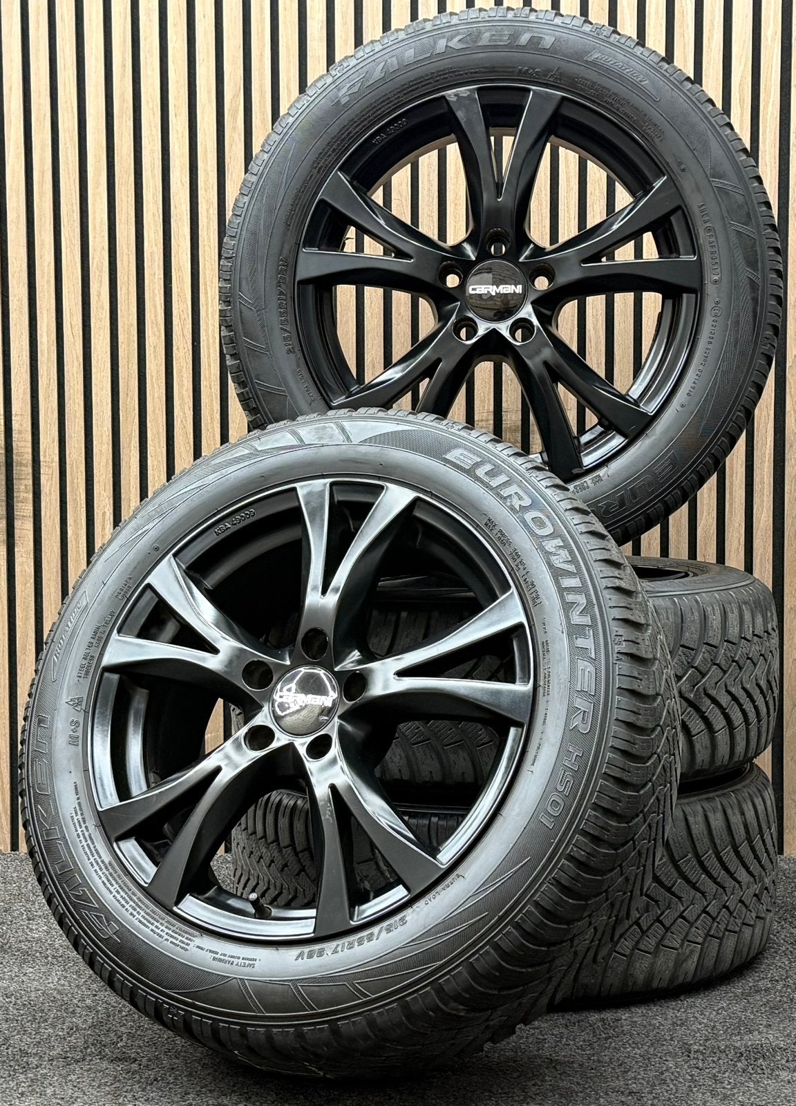 17 inch Carmani CA9 - Passat T-Roc Caddy 215/55/17 Falken, Ophalen, 215 mm, ., Banden en Velgen