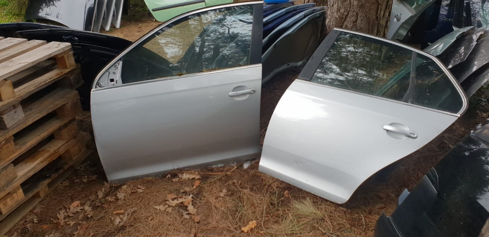 VW JETTA PORTIEREN LV+LA  BJ 2007, Gebruikt, -, Deur, -