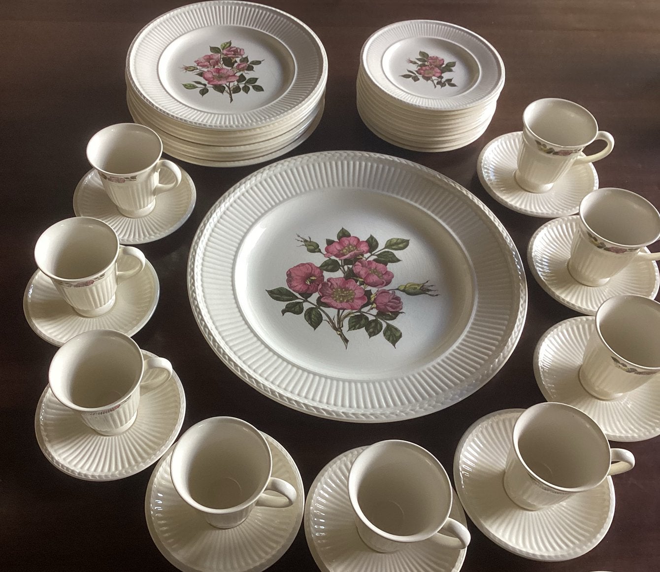 Wedgwood Briar Rose –41-delig Servies (Etruria Barlaston), Ophalen