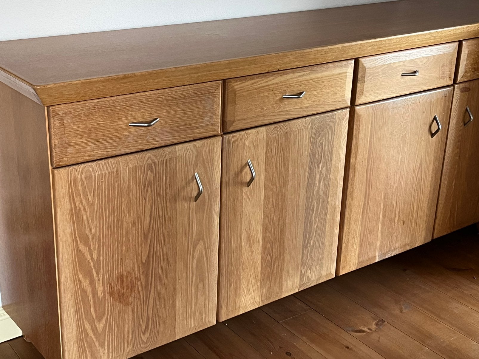 Massief eiken dressoir met heel verl bergruimte, Gebruikt, Met lade(s), Ophalen of Verzenden, 200 cm of meer
