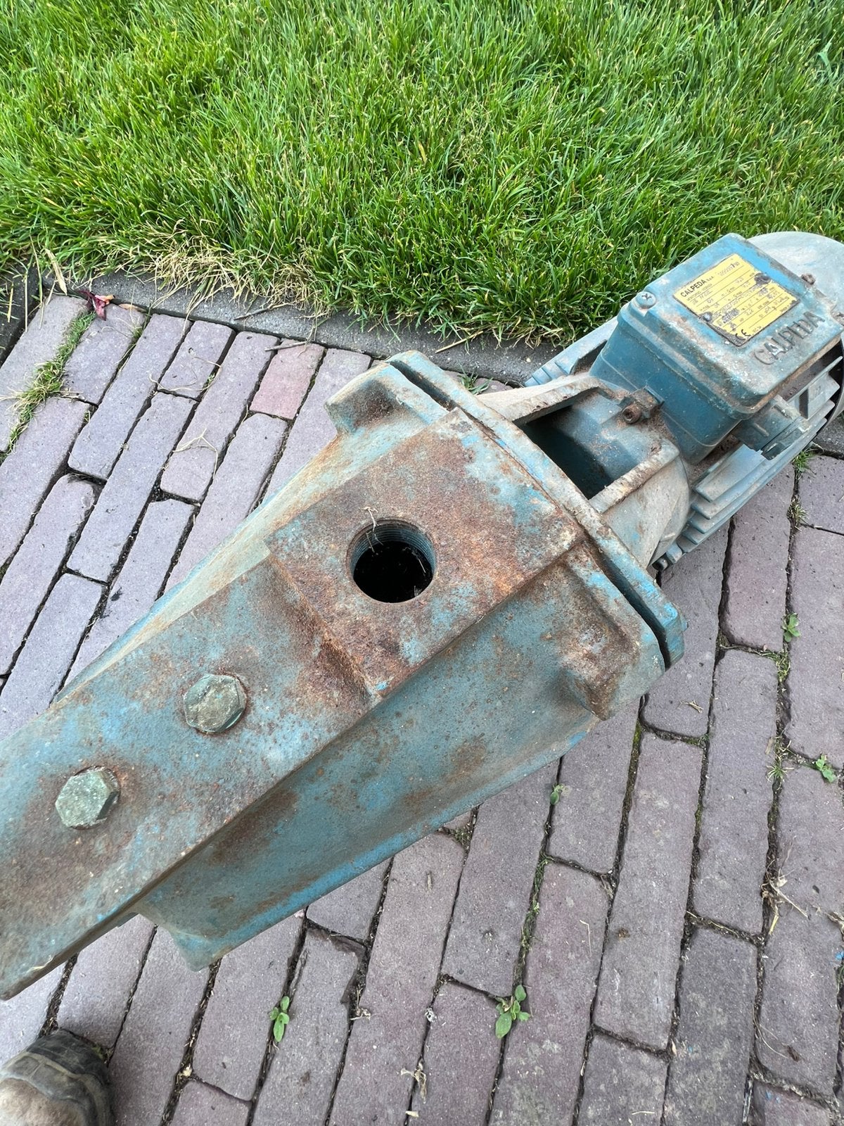 Waterpomp calpeda 9,5 kuub / uur 380 volt, Ophalen, Gebruikt, Elektrisch, Bronpomp