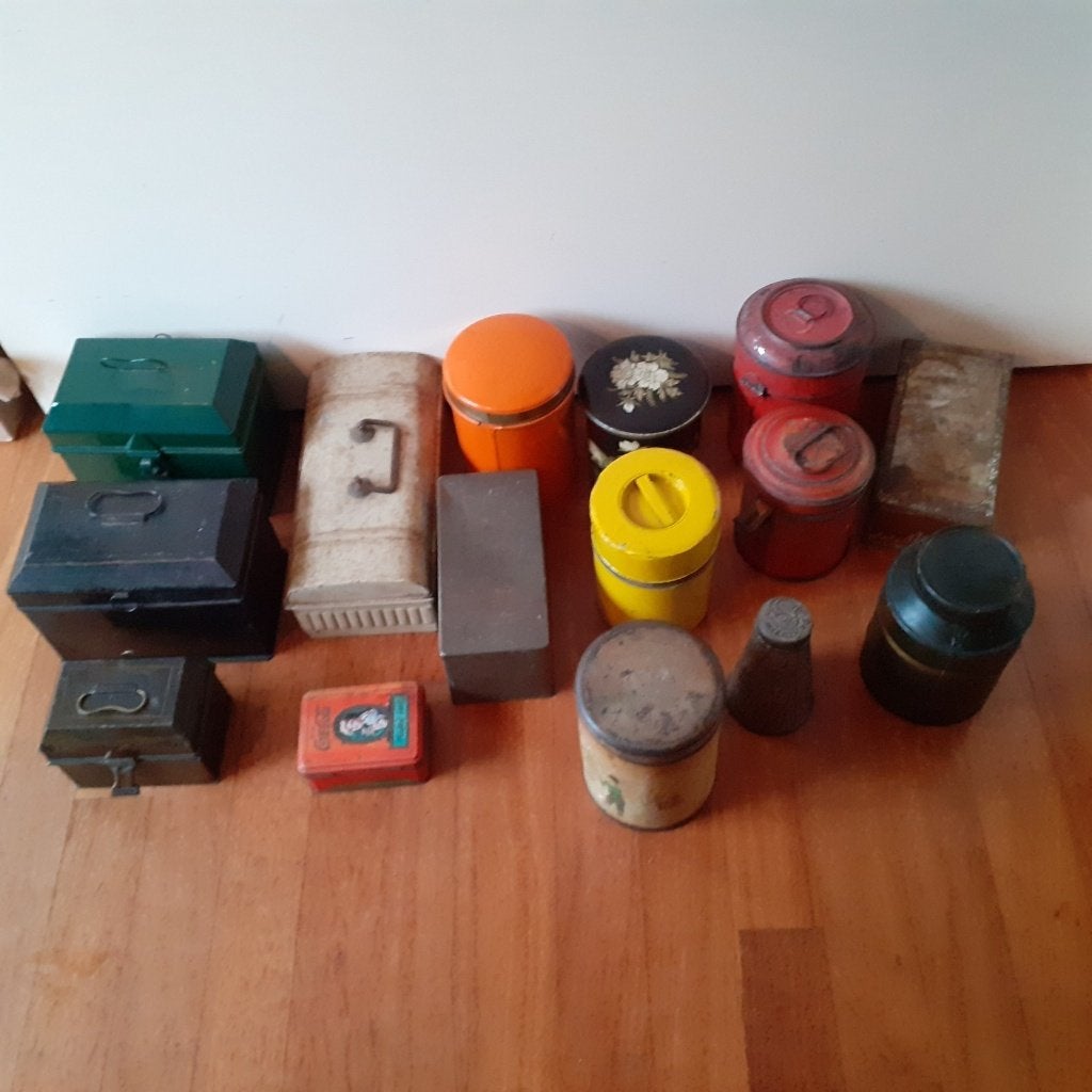 Meerdere blikken verspreid over meerdere foto's trommels, Verzamelen, Blikken, Ophalen of Verzenden, Zo goed als nieuw, Overige
