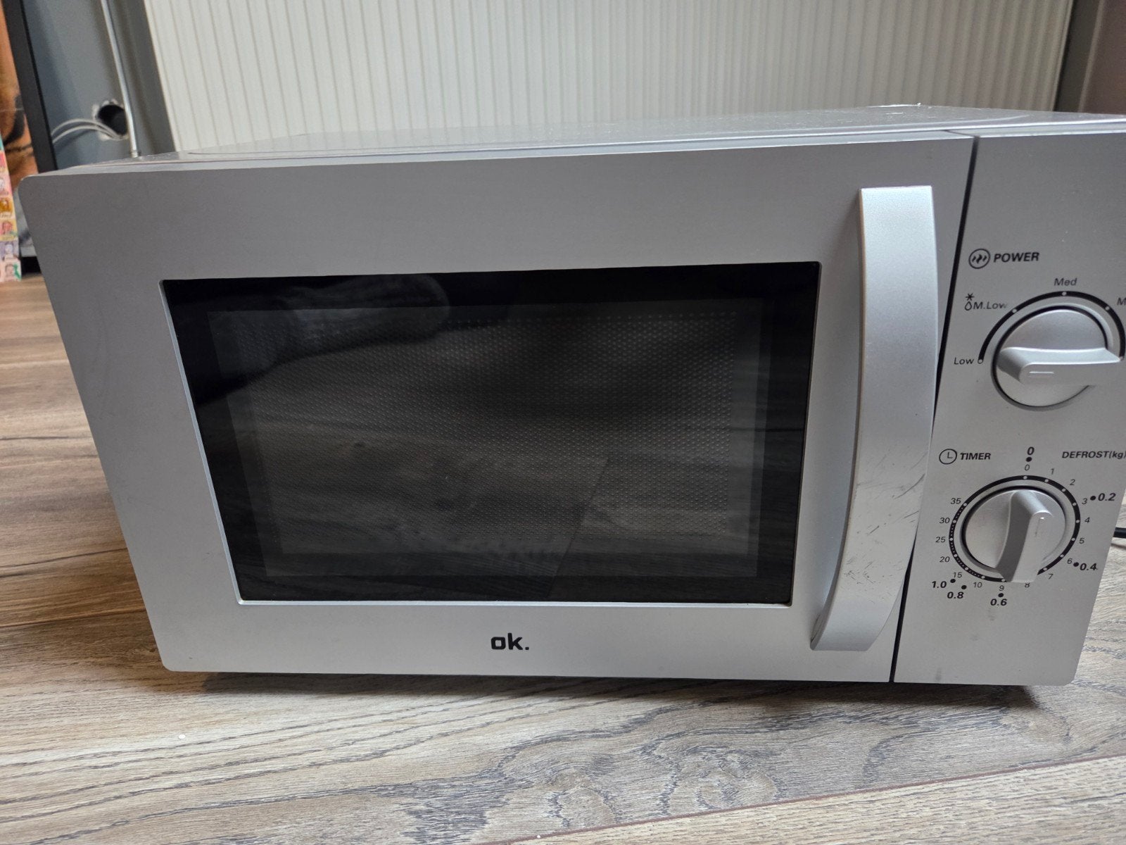 microwave, merk OK, 700 watt, Ophalen, Minder dan 45 cm, Vrijstaand, Magnetron
