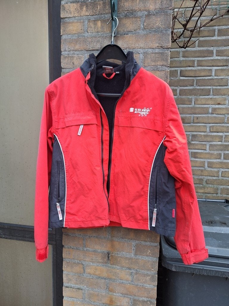 Seat Sport - Winterjas - Maat L - Rood/Zwart - Seat dealer, Ophalen of Verzenden, Zo goed als nieuw, Maat 42/44 (L), Jack