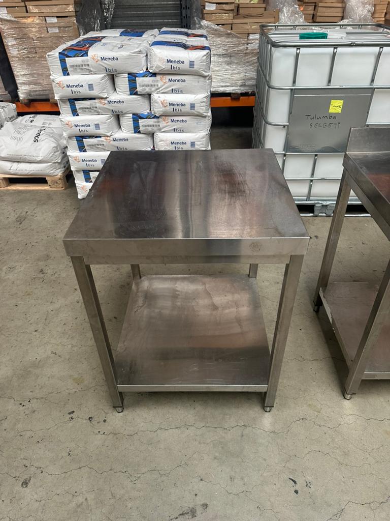 GGMgastro RVS Koelwerkbank met Laden - Gebruikt. 2 Rvs tafel, Ophalen, Gebruikt, Koelen en Vriezen