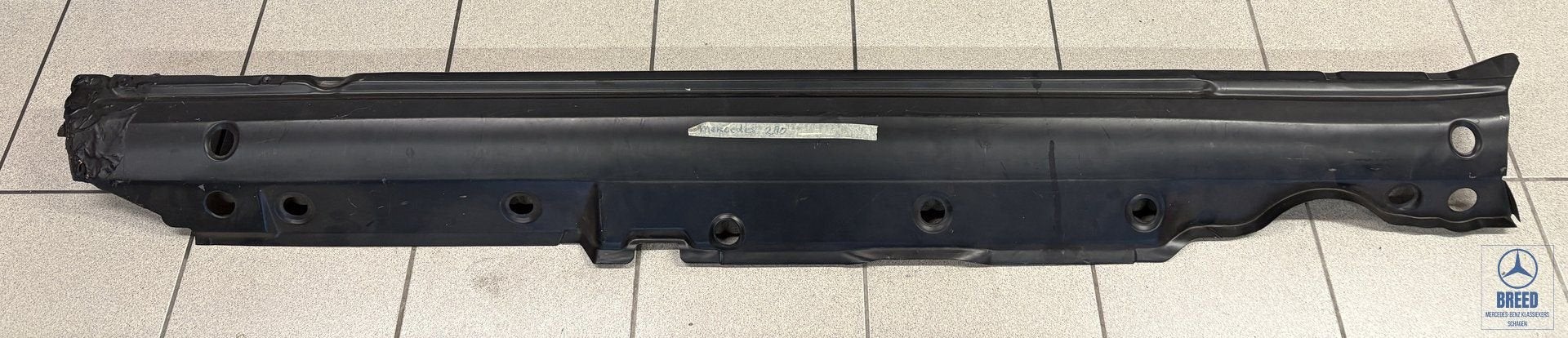 NOS dorpel links voor Mercedes-Benz W126 coupé SEC C126, Ophalen, -, Nieuw, Bumper