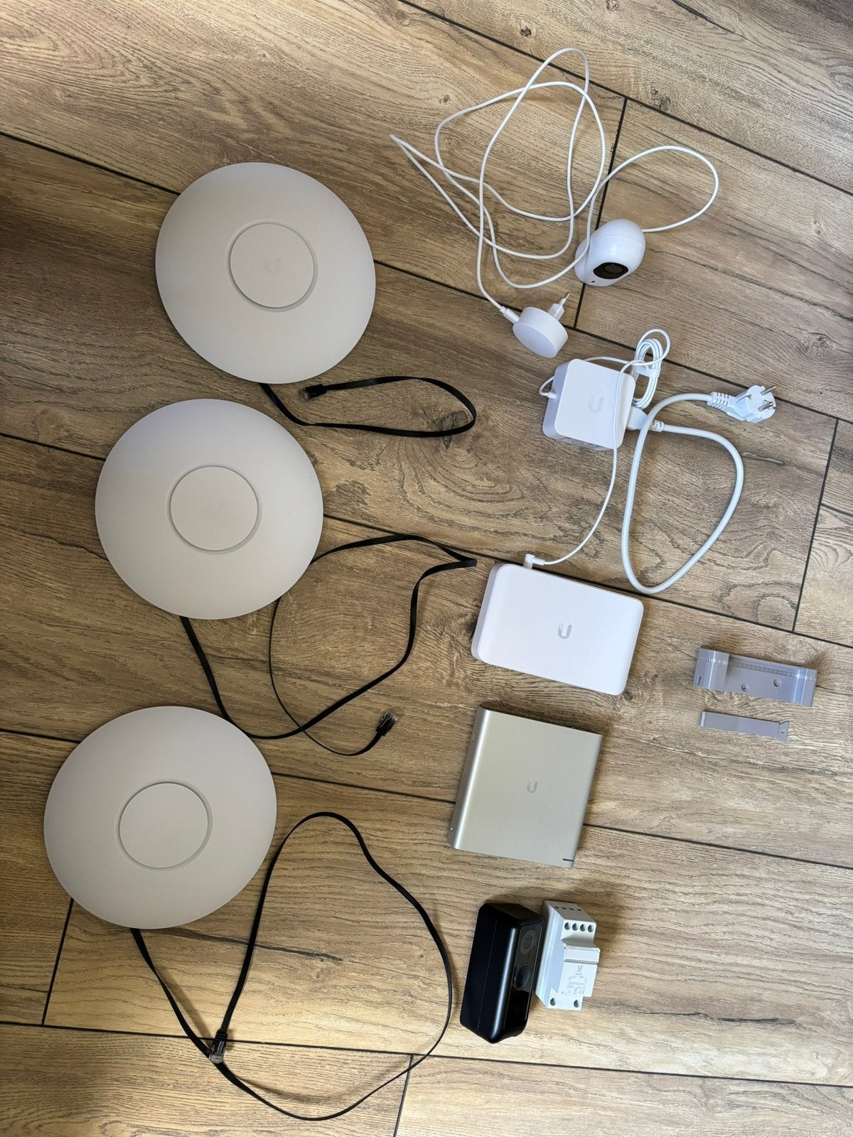Complete Ubiquiti UniFi set: zie tekst beneden, Ophalen of Verzenden, Zo goed als nieuw