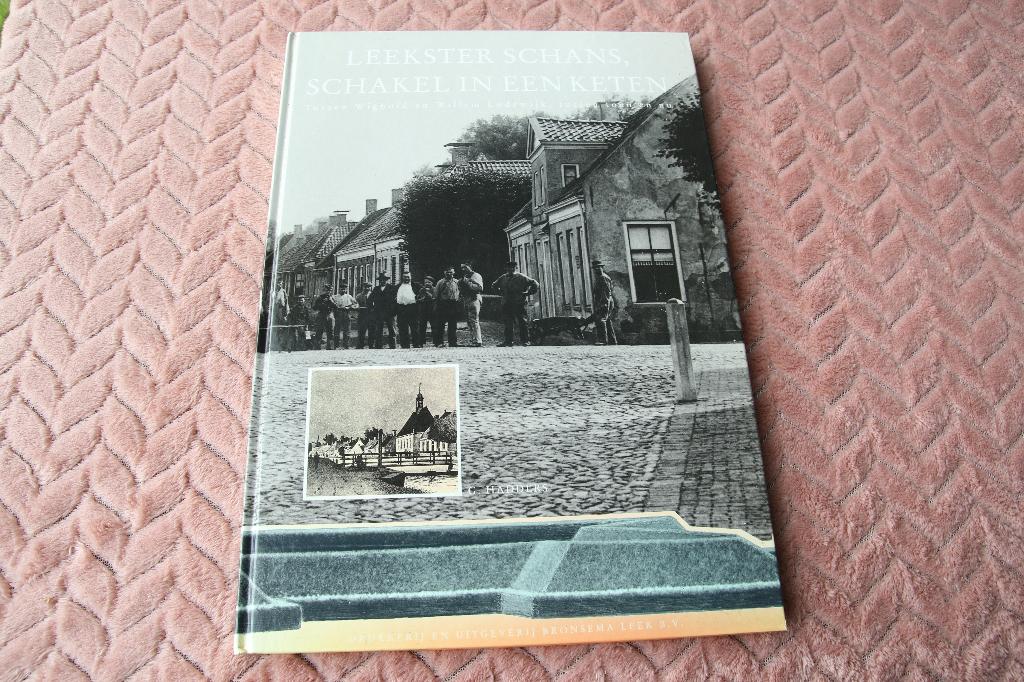 Leekster schans schakel in een keten, Ophalen of Verzenden, Gelezen