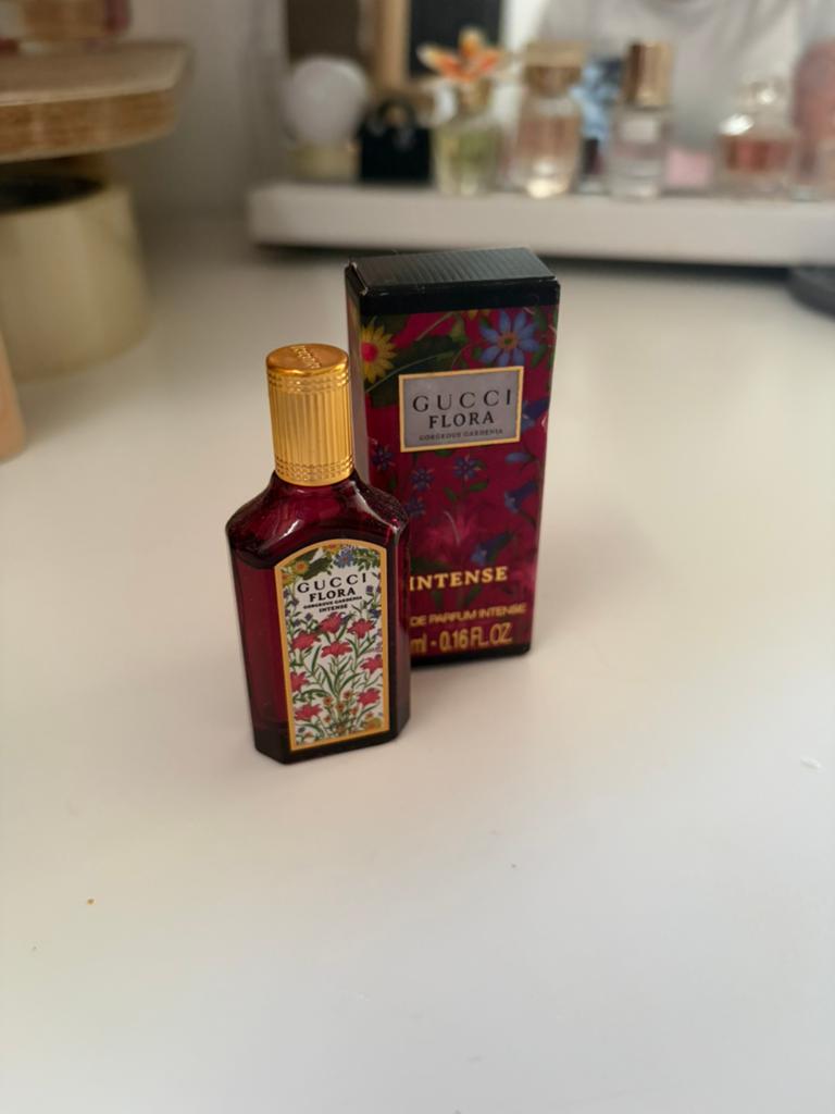 Mini parfums nieuw ongevruikt orgineel in 1 koop, Ophalen of Verzenden, Nieuw, Miniatuur
