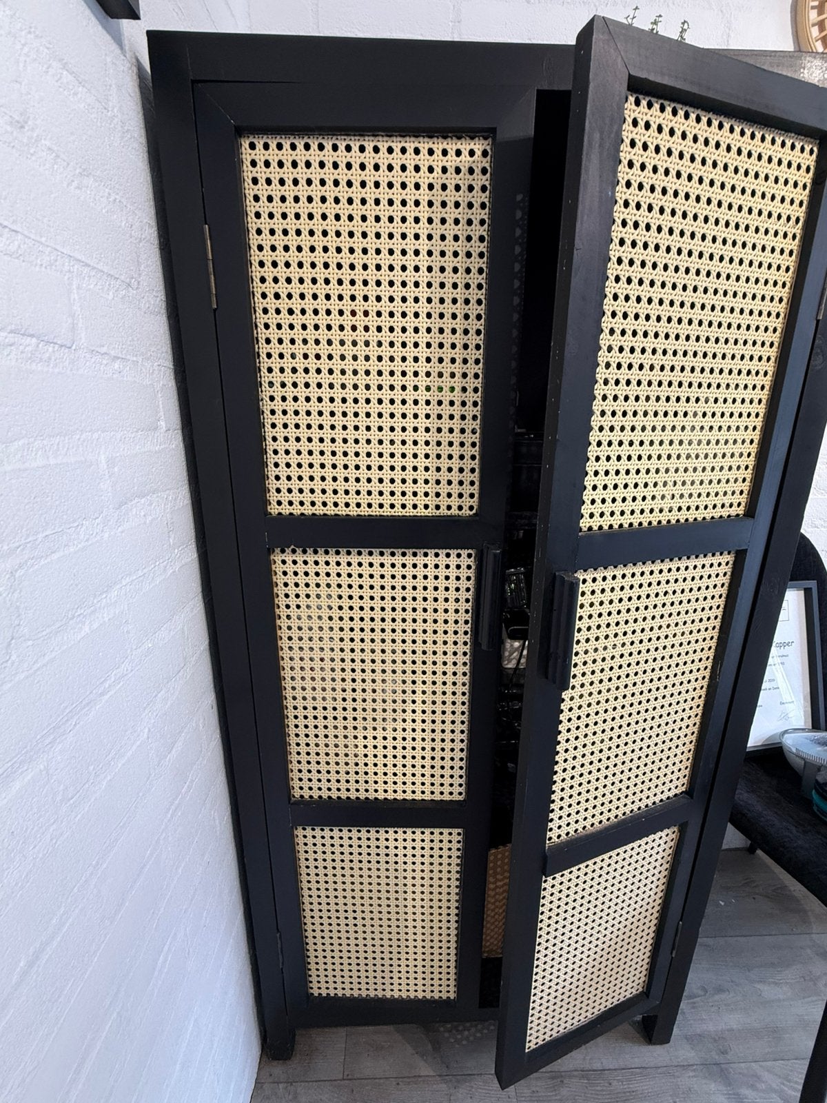 Rotan kast zwart, Ophalen, Gebruikt