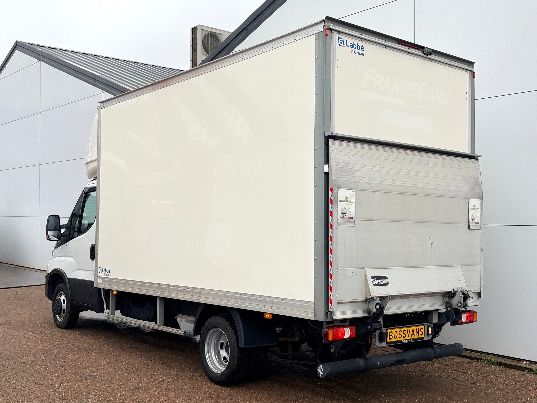 Bakwagen Laadklep Zijdeur Camera Climate Control Bluetooth B, Voorwielaandrijving, Elektrische ramen, Euro 6, 4 cilinders