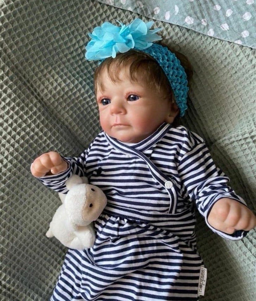 Leuk Reborn baby meisje, Verzamelen, Verzenden, Zo goed als nieuw, Pop, Levensecht of Reborn