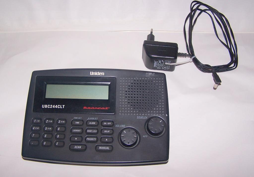 Bearcat Uniden UBC244CLT tafel(kerk)scanner. Nieuwstaat., Telecommunicatie, Scanners, Ophalen of Verzenden, Zo goed als nieuw