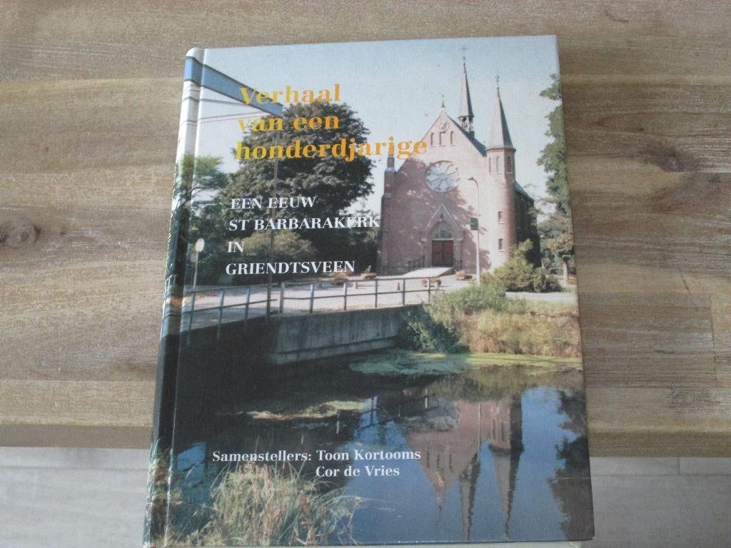 verhaal van een honderdjarige Toon Kortooms (2 x gesigneerd), Boeken, Ophalen of Verzenden, Zo goed als nieuw