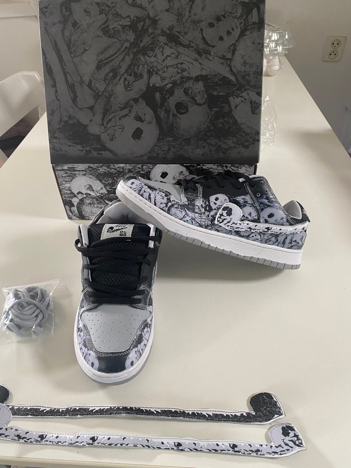 Nike SB Dunk Low Catacombs (by Kito) - Nieuw, Zwart, Nieuw, Ophalen of Verzenden, Sneakers of Gympen