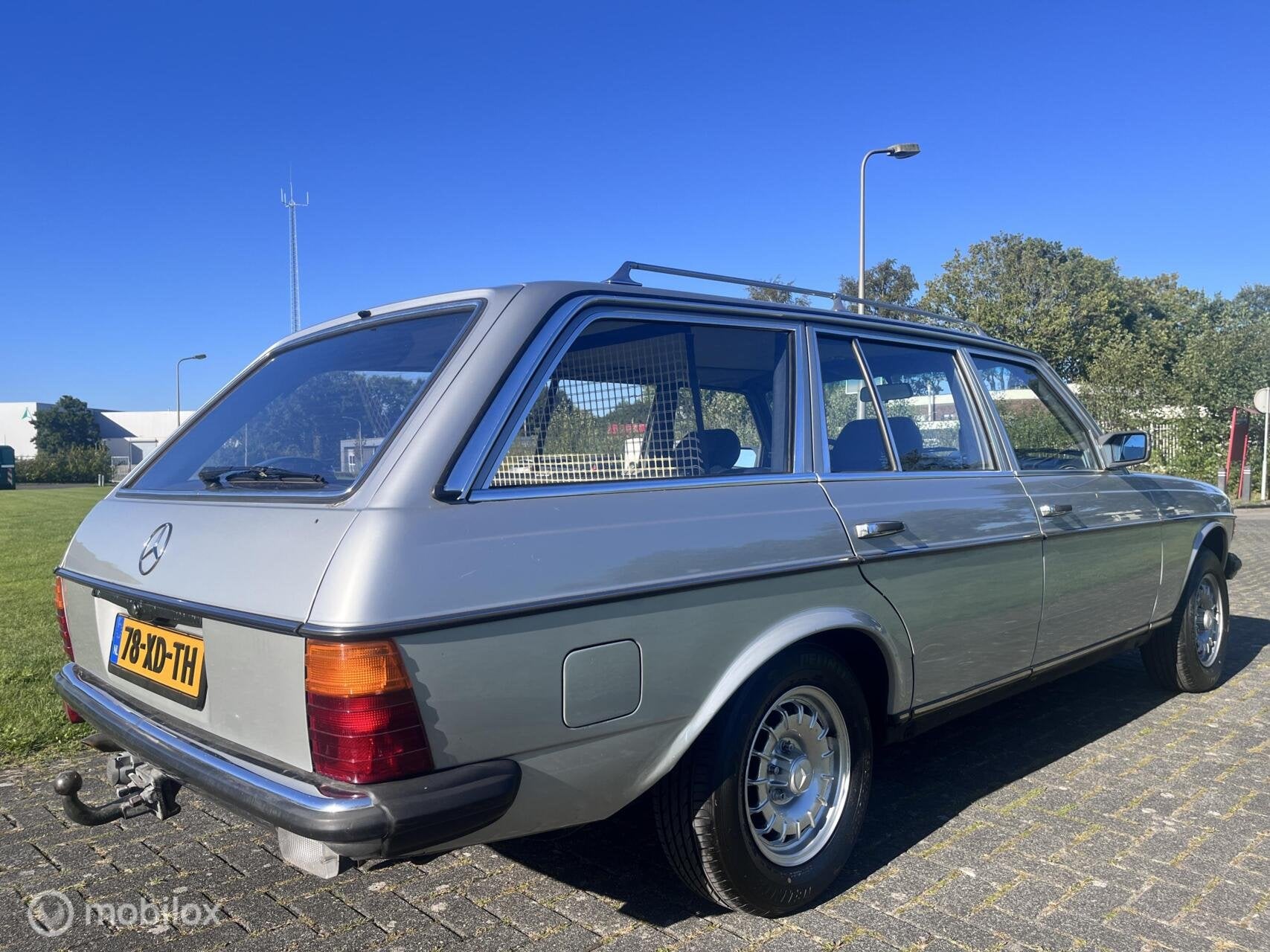 Mercedes 200-280 Combi 230 TE Belastingvrij! / APK /, Auto's, Gebruikt, Overige modellen, 2299 cc, Handgeschakeld