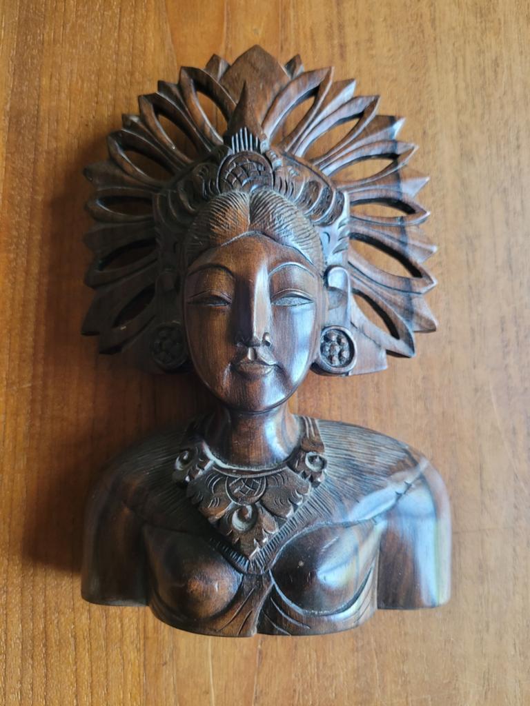 Houten Balinese Buste Vrouw - Handgesneden - 21 cm, Antiek en Kunst, Buste, Ophalen of Verzenden, Handgemaakt, 20 - 50 cm