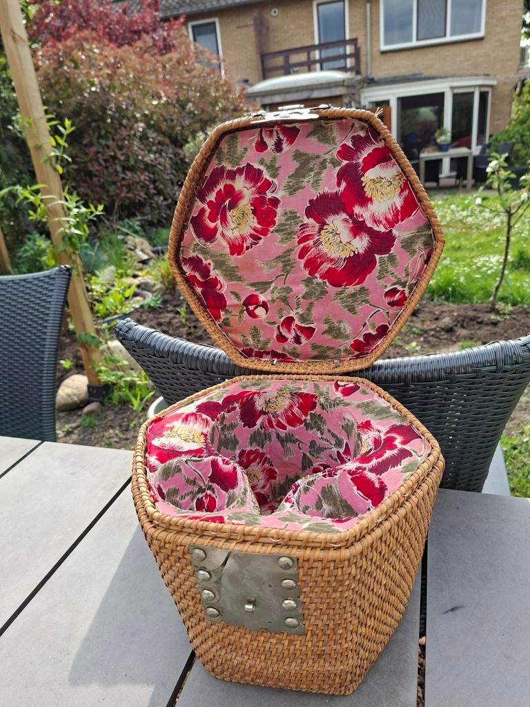 Vintage Chinese Theemand • Rieten Tea Cozy Basket, Ophalen of Verzenden