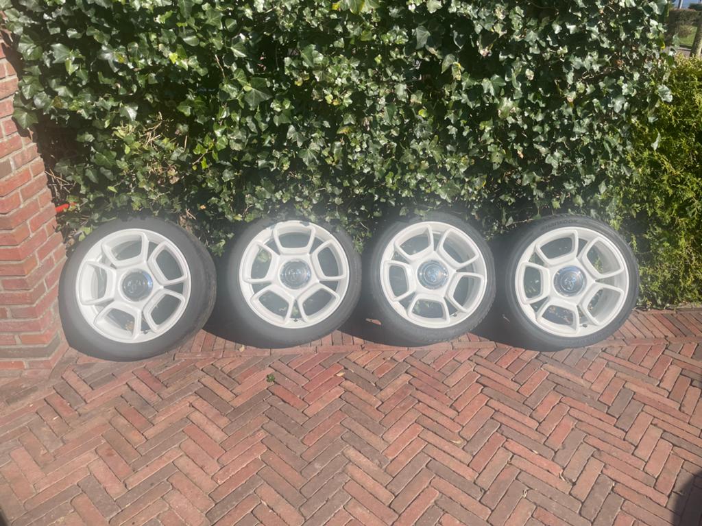Fiat 500 Abarth velgen Mugello II hele mooie, Auto diversen, Wieldoppen, Ophalen, Zo goed als nieuw