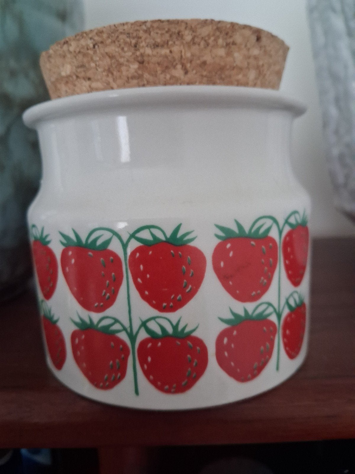 Arabia potje met aardbeien decoratie, Verzenden, Keramiek, Overige stijlen, Overige typen