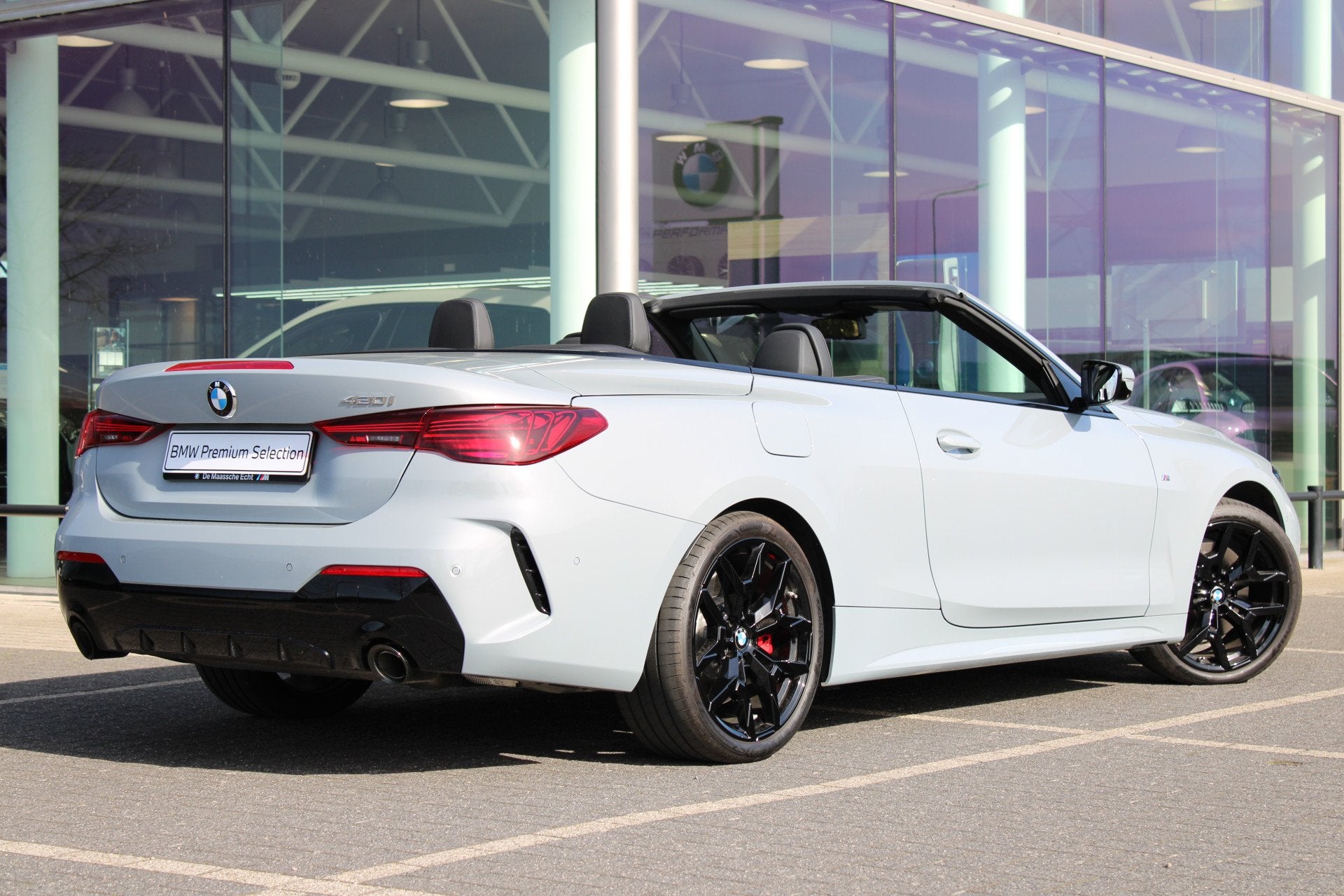 BMW 4 Serie Cabrio 420i M Sport Automaat / Air Collar / Park, 1998 cc, 4 stoelen, Bedrijf, Automatische klimaatregeling