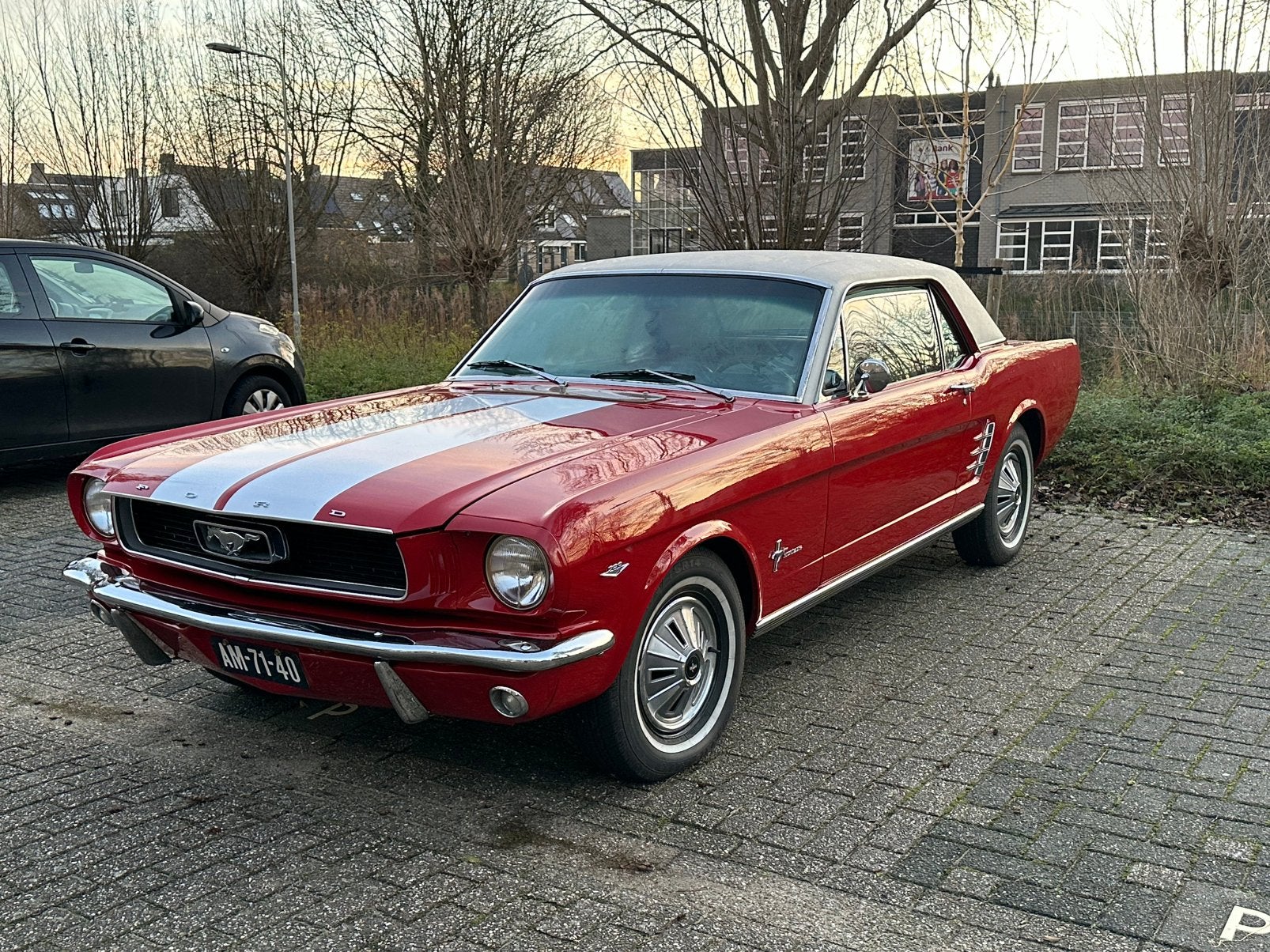 Ford mustang 1965  v8, Auto diversen, Handleidingen en Instructieboekjes, Ophalen of Verzenden