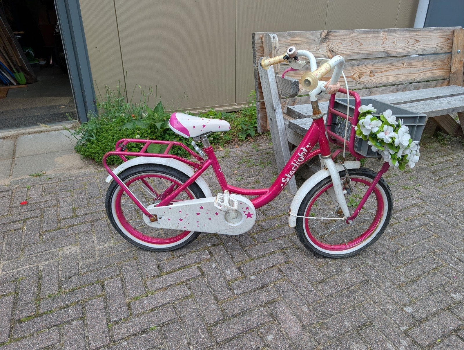 Roze met wit 16 inch fietsje, Ophalen, Gebruikt, Terugtraprem, 16 tot 20 inch