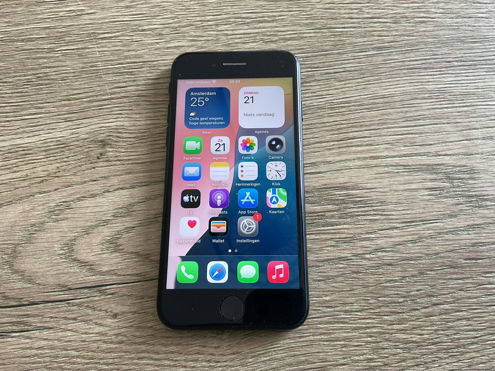 Iphone se 2020 88% batterij, Telecommunicatie, Mobiele telefoons | Apple iPhone, Zwart, 88 %, Ophalen of Verzenden, Zo goed als nieuw