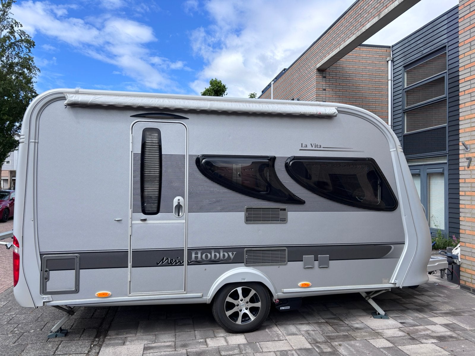 Hobby 400 SF La Vita Veneto met vele extra’s, Caravans en Kamperen, Caravans, Kachel, Hobby, Treinzit, Particulier