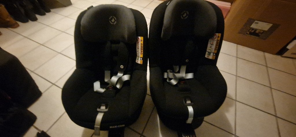 maxicosi familyfix 3 (2x) en pearl smart i size autostoelen, 9 t/m 18 kg, Ophalen, Overige merken, Gebruikt