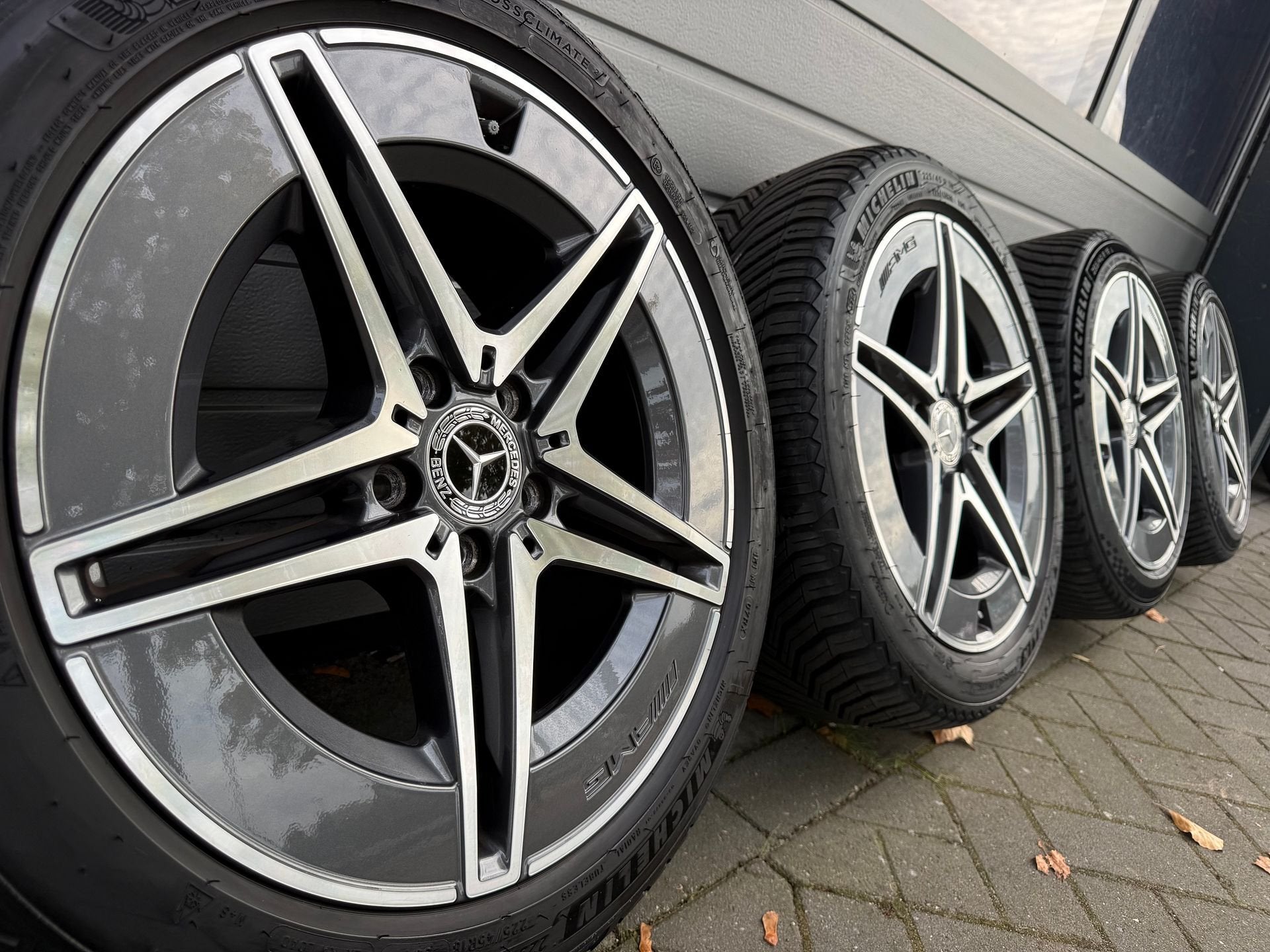 18" Mercedes C300E DE S206 W205 AMG velgen allseason banden, 18 inch, Gebruikt, 255 mm, -
