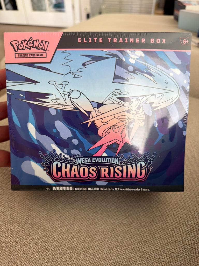 Pokémon Elite Trainer Box: Mega Evolution Chaos Rising, Ophalen of Verzenden, Nieuw, Overige typen