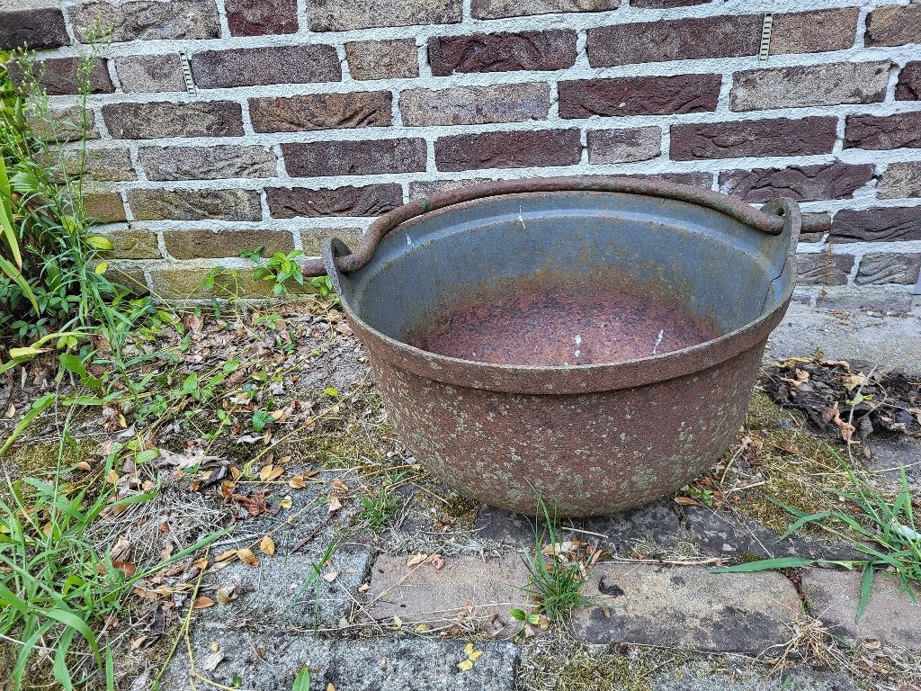 Antiek Gietijzeren ketel (42 cm) met hengsel, Tuin en Terras, Ophalen, Gebruikt, Metaal, Overige typen