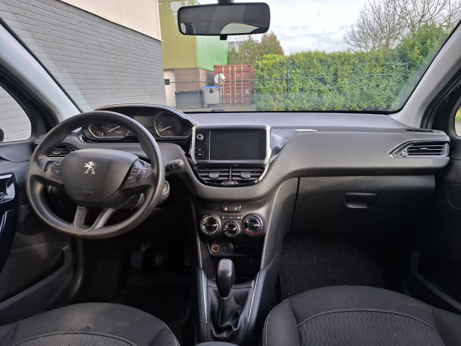 Peugeot 208 1.2I 82PK 5Drs Airco *Motor Issue* Navi Cruise C, Voorwielaandrijving, Stof, 82 pk, Origineel Nederlands