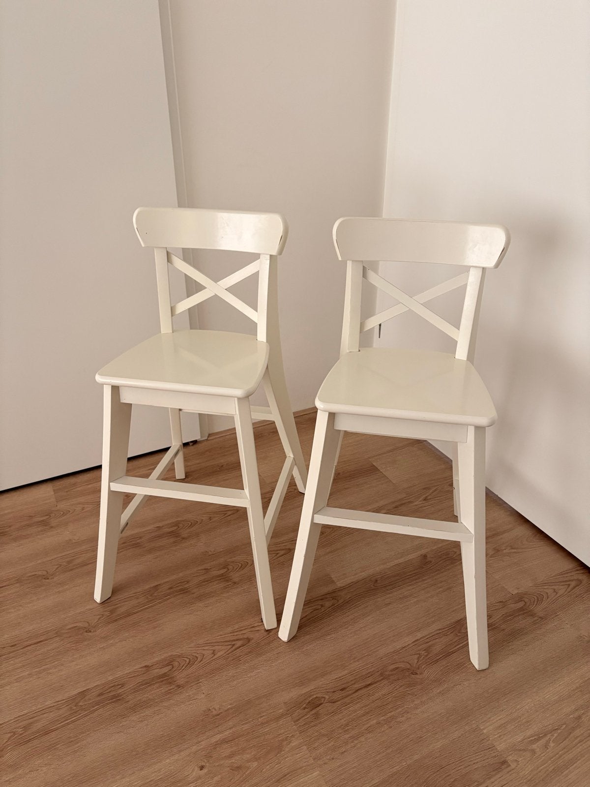 INGOLF kinderstoel, Huis en Inrichting, Stoelen, Ophalen, Gebruikt, Twee, Wit