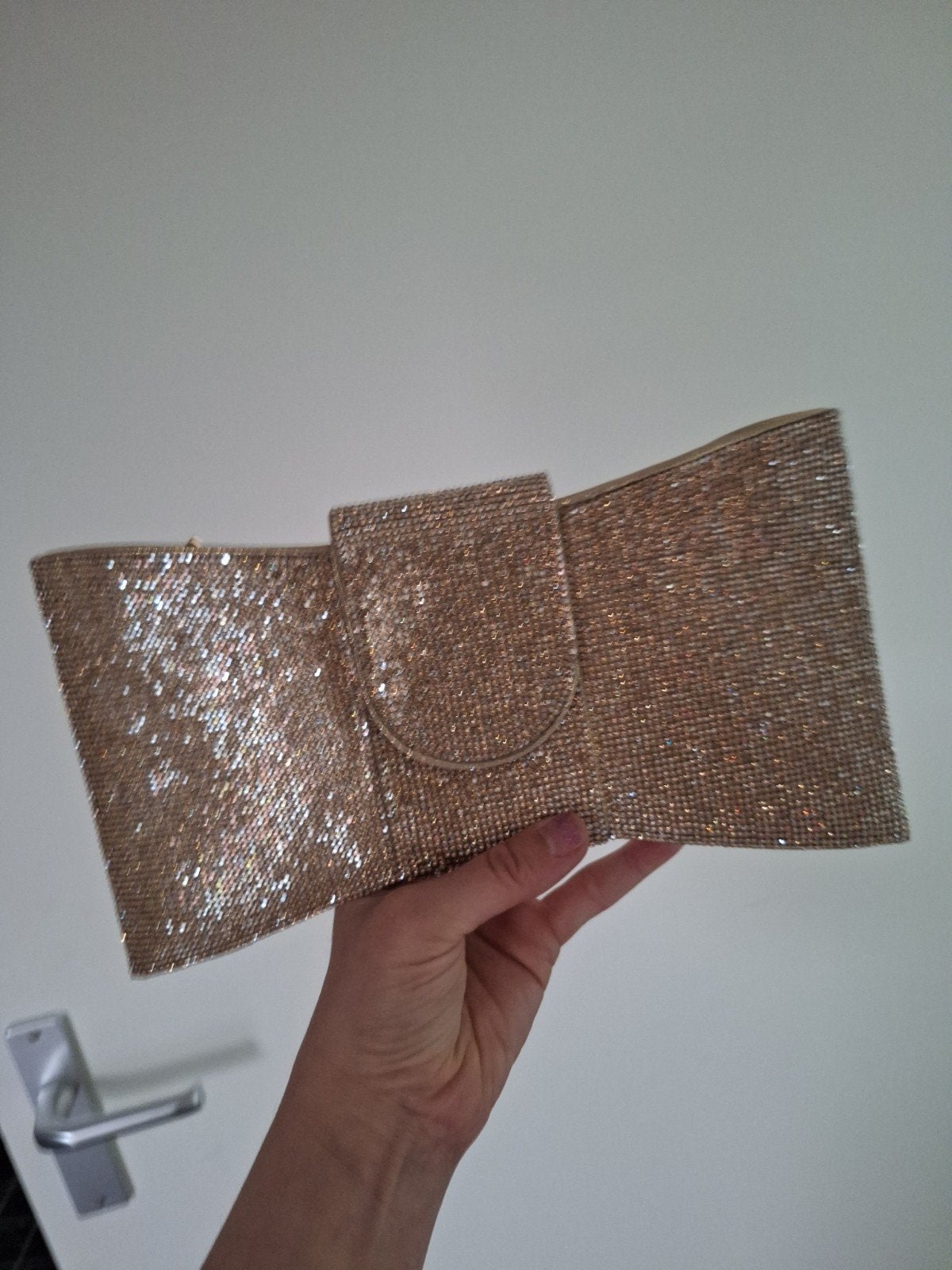 Gouden Avondtasje met Strass Strik, Ophalen of Verzenden, Zo goed als nieuw, Overige kleuren, Avondtasje