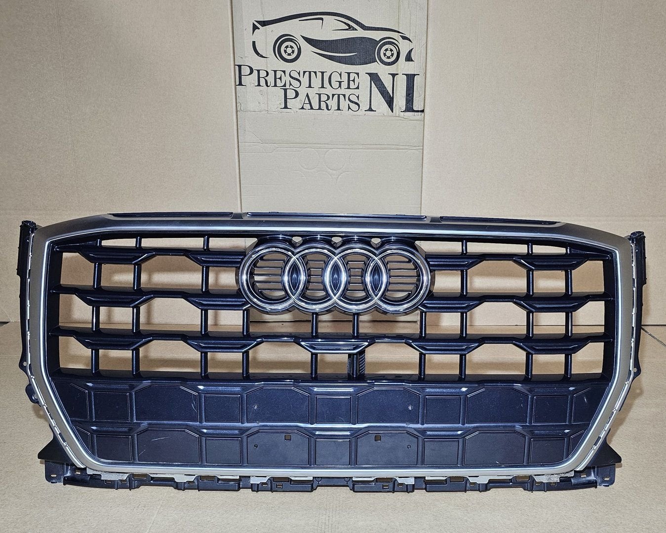 Grill Audi Q2 81A S-LINE Facelift Grille Origineel bj.2020-, Auto-onderdelen, Carrosserie en Plaatwerk, Gebruikt, -, Voor, -
