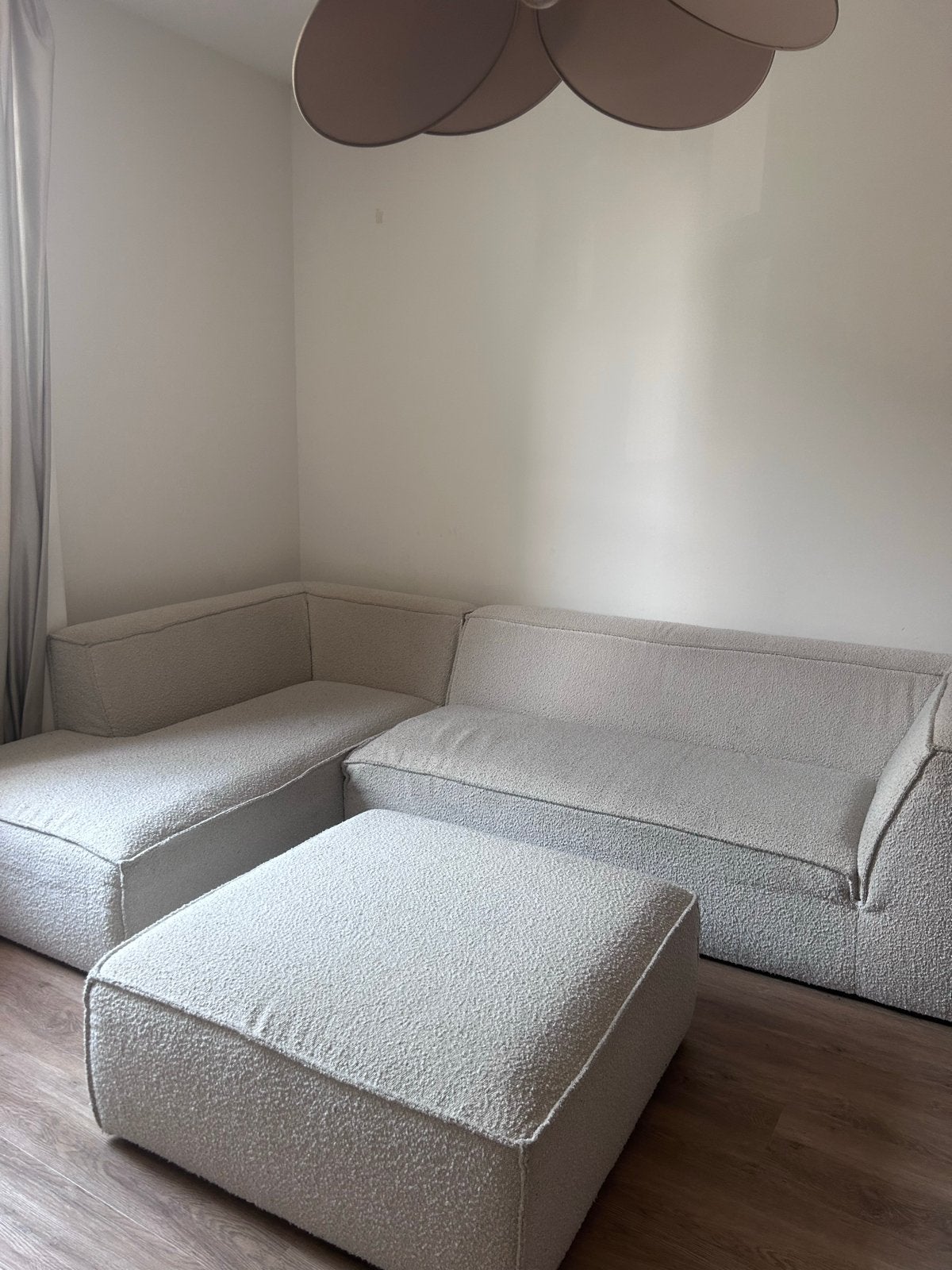 Nous Living Hoekbank met Hocker - Bouclé Stof, Ophalen, Zo goed als nieuw, Stof