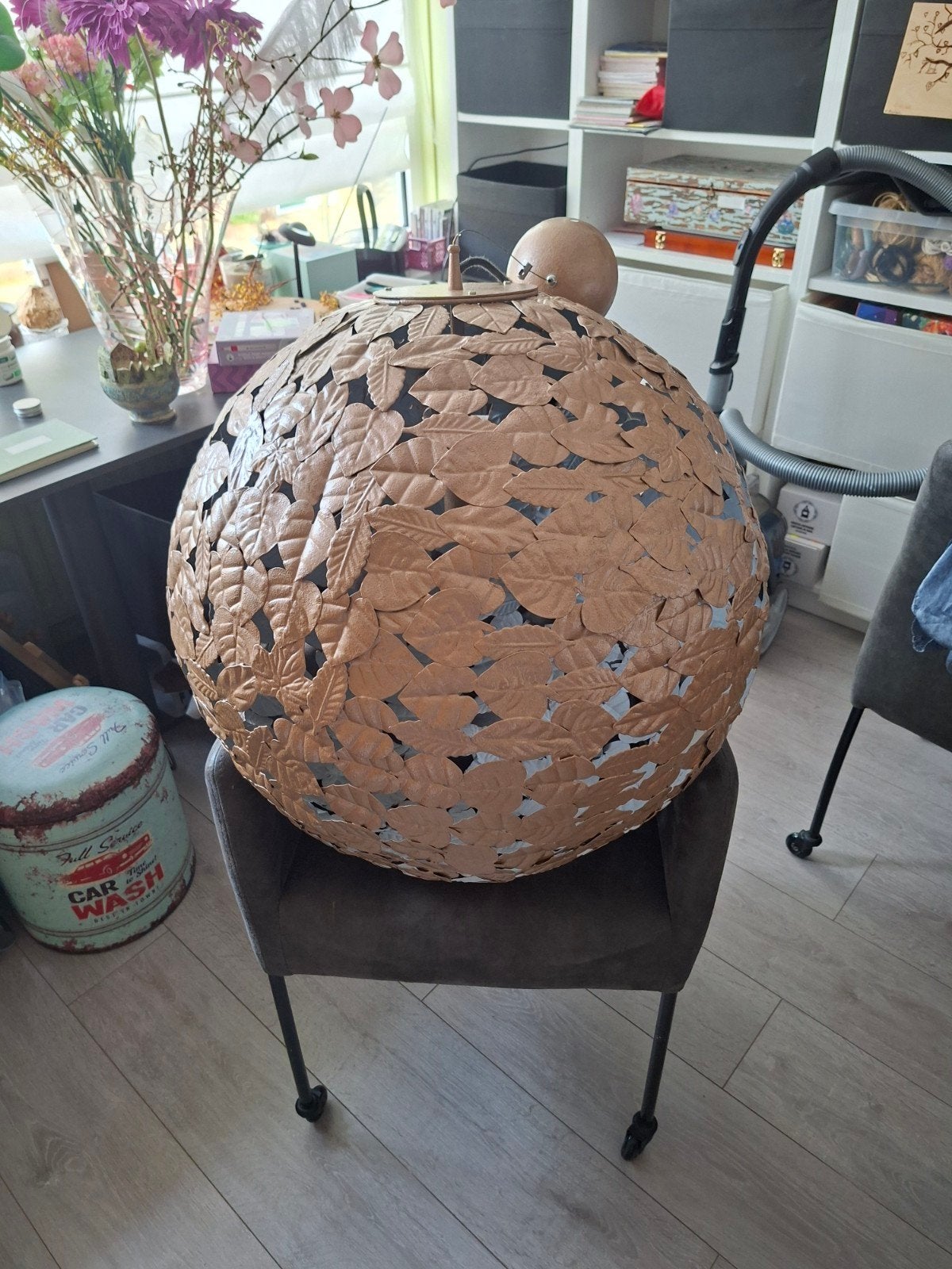 Gouden hanglamp met bladeren design diameter 60 cm, Ophalen, E27 (groot), Zo goed als nieuw, Modern, Botanisch