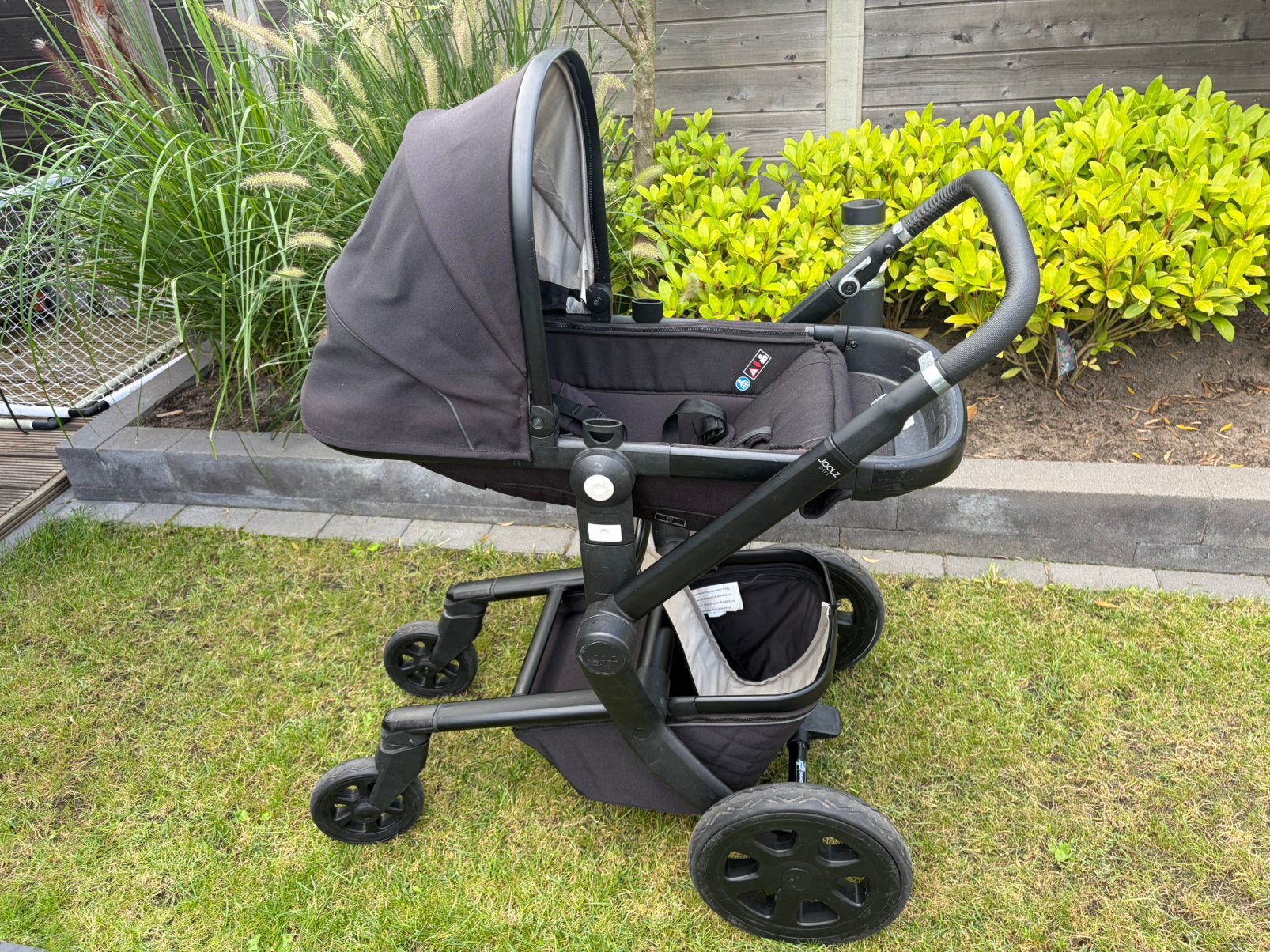 Nette Joolz day3 kinderwagen., Kinderen en Baby's, Kinderwagens en Combinaties, Zo goed als nieuw, Verstelbare duwstang, Ophalen