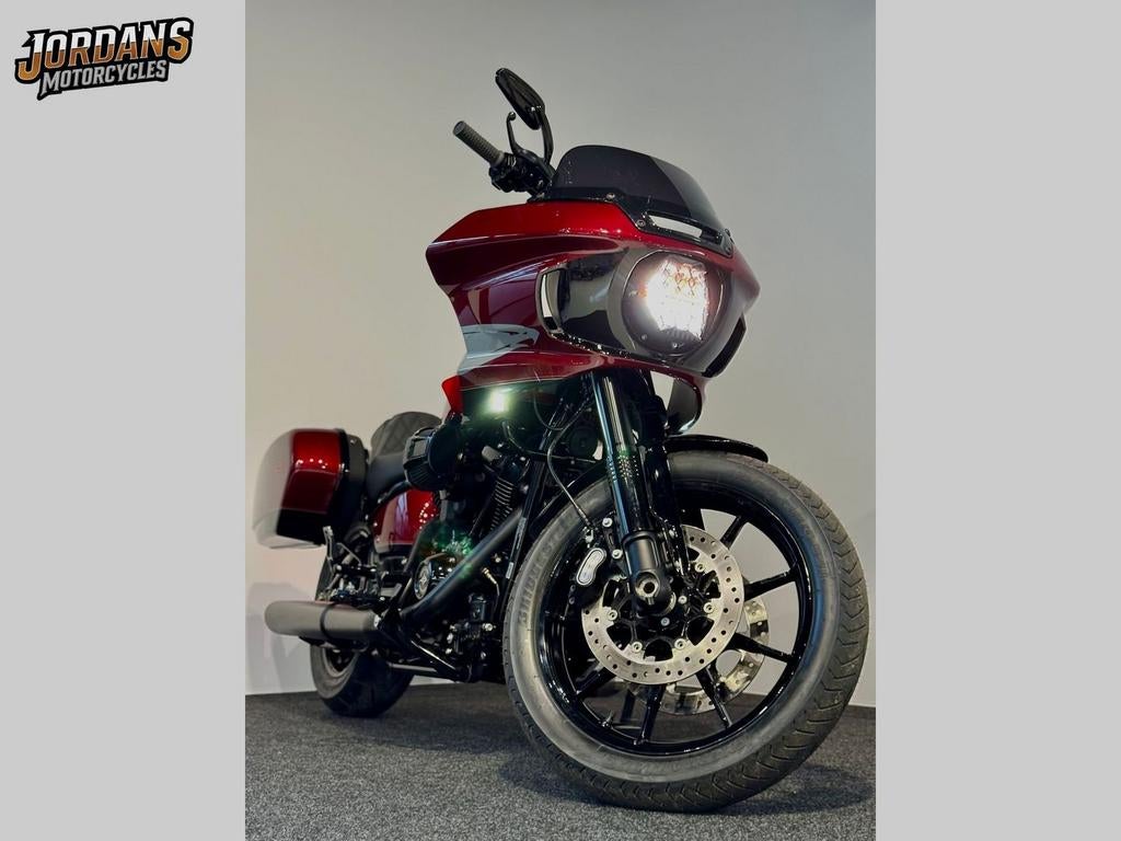 HARLEY-DAVIDSON LOW RIDER ST FXLRST 117CI BTW (bj 2023), 2 cilinders, HARLEY-DAVIDSON, Chopper, Bedrijf